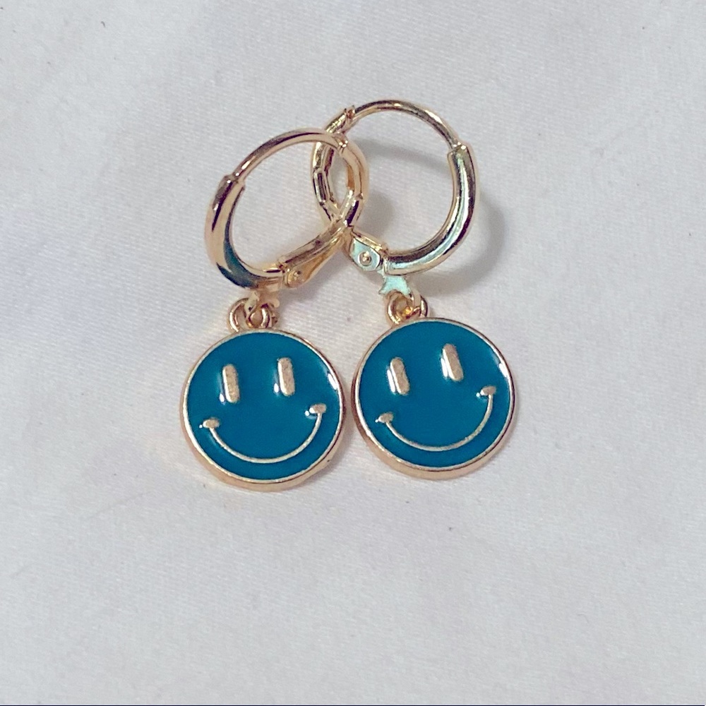 Retro blue smiley face earrings